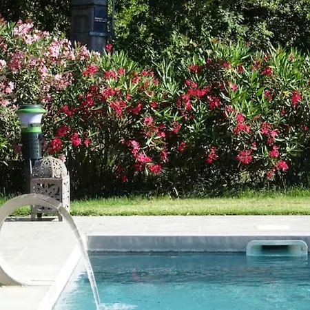 La Commanderie - 18 Pers. Piscine Privee Chauffee Holiday home